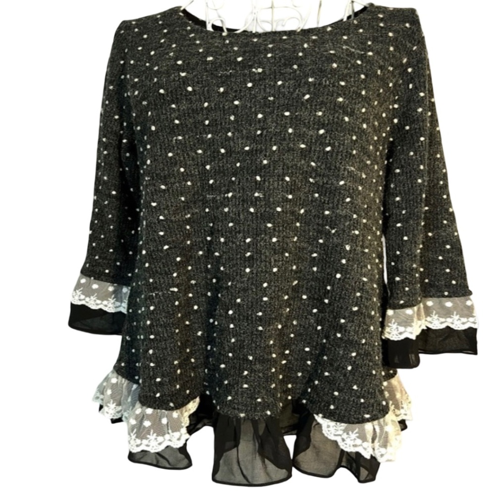Anthropologie A’reve Polka Dot Lace Trim Top